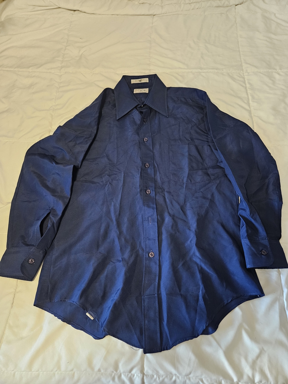 Vintage Jon Maurice For Essley Men's Shirt Made of Ultressa Texturized Polyester